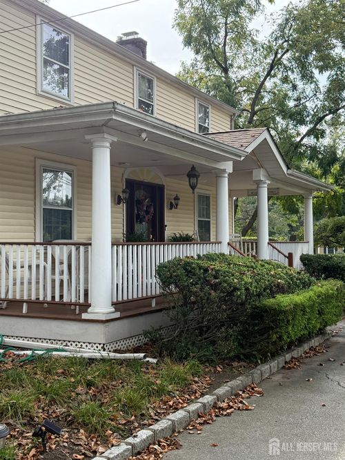 354 Plainfield Rd, Edison, NJ, 08820-3046 | Card Image