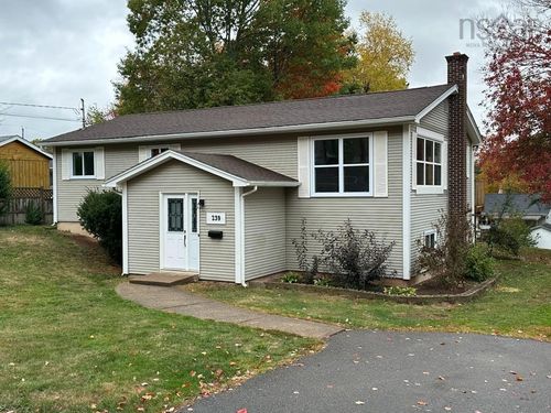 239 Milne Ave, New Minas, NS, B4N4C9 | Card Image