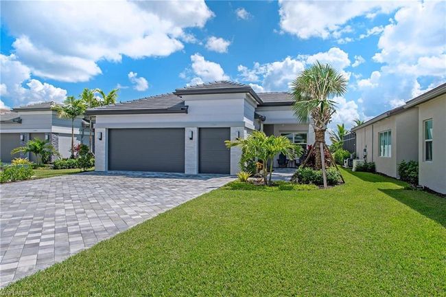 11844 Gardenia Ave, House other with 3 bedrooms, 2 bathrooms and null parking in Naples FL | Image 1