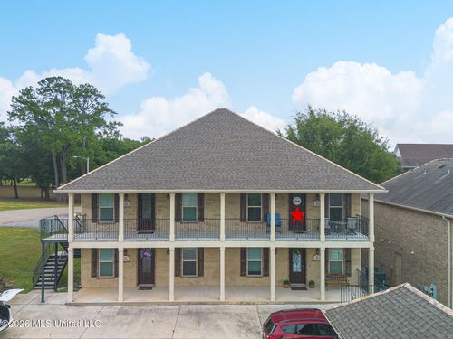 254-254 Fairway Villas Cir, Diamondhead, MS, 39525-4292 | Card Image
