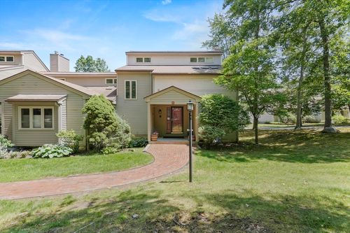 85-85 Parkhurst Dr, Westford, MA, 01886-3031 | Card Image
