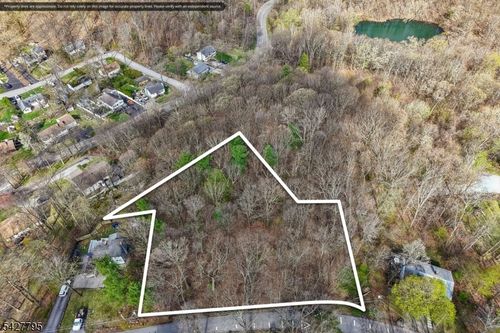 11 Alamoosook Rd, Highland Lakes, NJ, 07422-1436 | Card Image