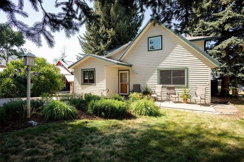 309 Pine St, Steamboat Springs, CO, 80487-2526 | Card Image