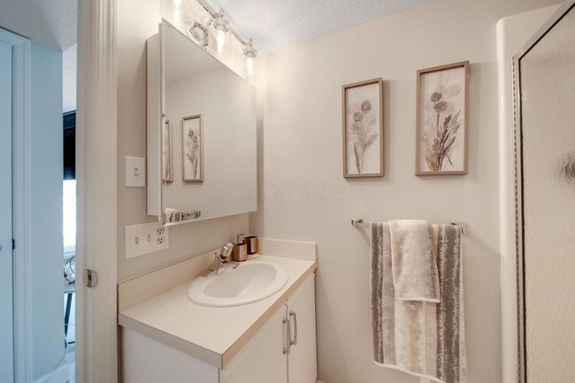 2-1L - 129 Chase Ave, Condo with 2 bedrooms, 2 bathrooms and null parking in Russells Point OH | Image 17