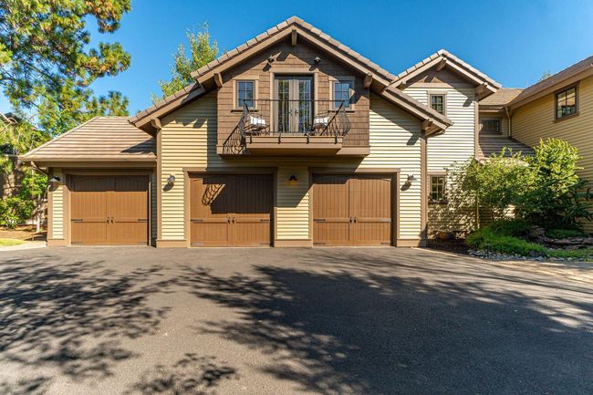 4 Car Garage | Image 58