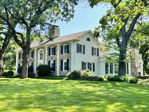 W336S9604 Red Brae Drive, Mukwonago, WI, 53149 | Card Image