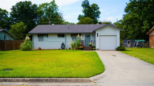 806 Edgewood Street, Wolfe City, TX, 75496 | Card Image