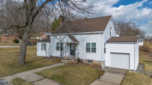 2714 3rd Street, Altoona, PA, 16601 | Card Image