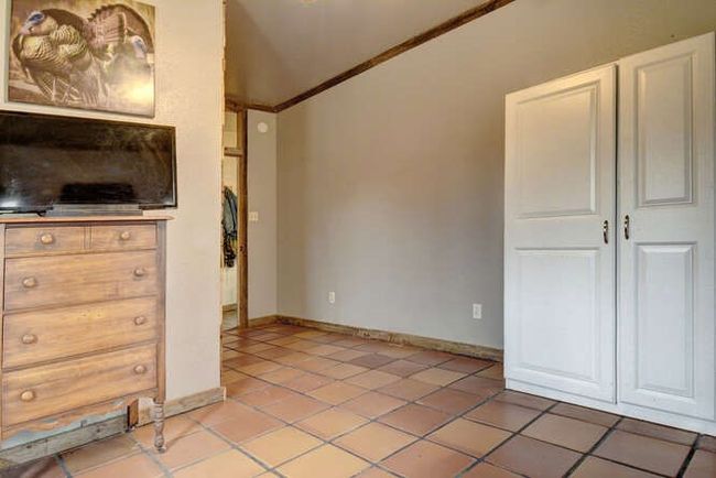 225 Lockwood Rd, House other with 3 bedrooms, 2 bathrooms and 4 parking in Red Rock TX | Image 21