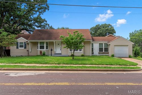 907 Edgar Rd, Saint Louis, MO, 63119-4994 | Card Image