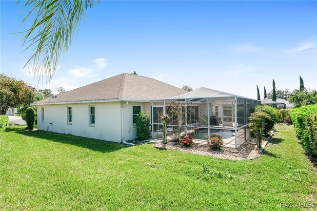 4542 N Serene Pt, House other with 3 bedrooms, 2 bathrooms and 2 parking in Hernando FL | Image 4