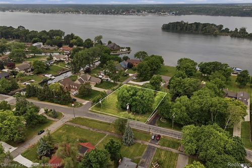00 Southpointe Rd, Grosse Ile, MI, 48138 | Card Image