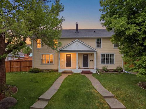 172 Somme Manor Sw, Calgary, AB, T2T6L5 | Card Image
