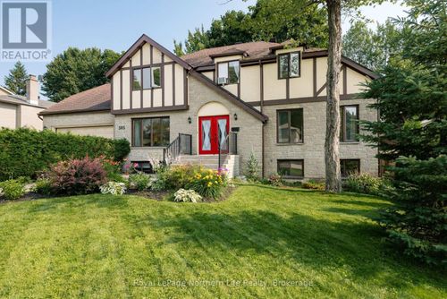 305 Pearce St, North Bay, ON, P1C1K5 | Card Image
