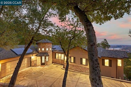 28 Vista Del Orinda, Orinda, CA, 94563-2031 | Card Image