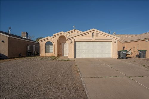9915 S Needles Dr, Mohave Valley, AZ, 86440-9424 | Card Image