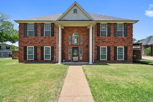 4120 Kingsferry Dr, Arlington, TX, 76016-3608 | Card Image