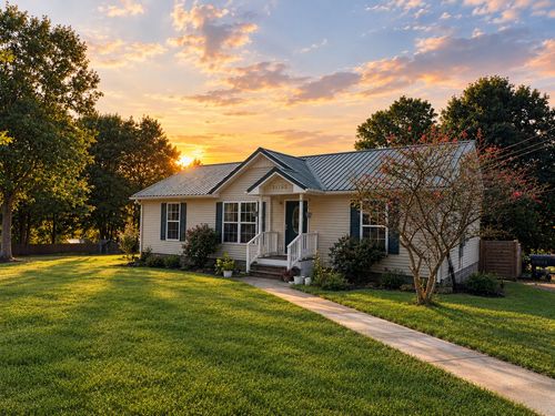 11165 Challenge Dr, Bon Aqua, TN, 37025-2711 | Card Image