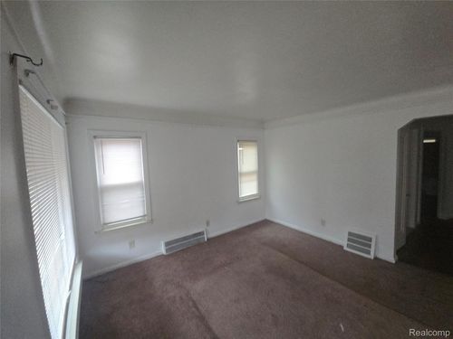 14068 Carlisle St, Detroit, MI, 48205-1205 | Card Image