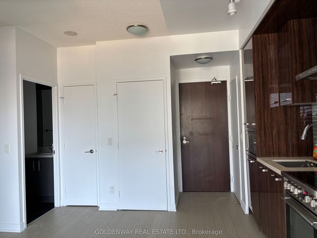 S715 - 120 Bayview Ave, Condo with 0 bedrooms, 1 bathrooms and null parking in Toronto ON | Image 4