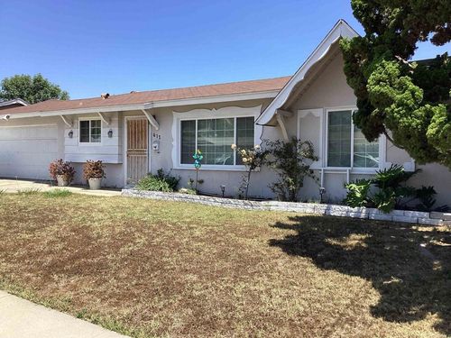617 Osage St, Spring Valley, CA, 91977-5515 | Card Image