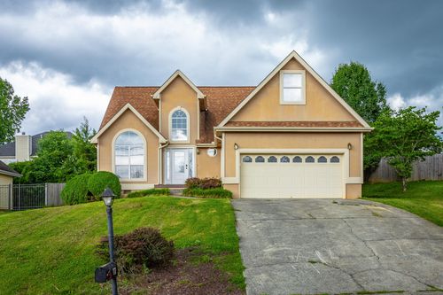 8012 Hamilton Mill Dr, Chattanooga, TN, 37421-2759 | Card Image
