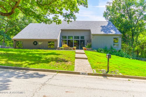 417 Brookwood Ct, Jefferson City, MO, 65109-1019 | Card Image