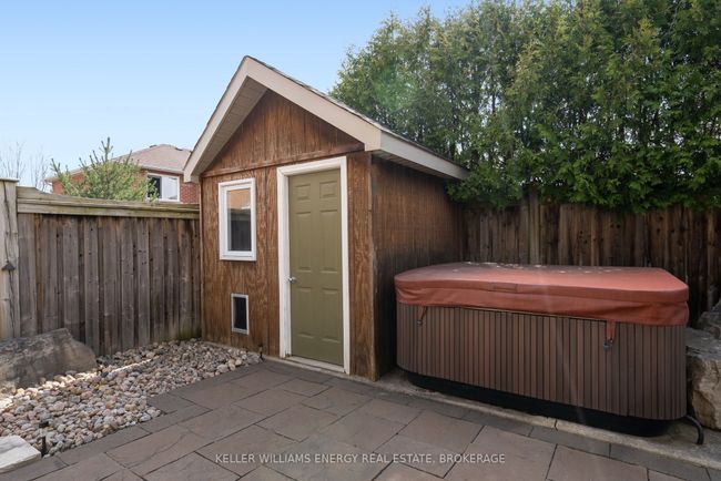 1044 Swiss Hts, House other with 4 bedrooms, 5 bathrooms and 4 parking in Oshawa ON | Image 46