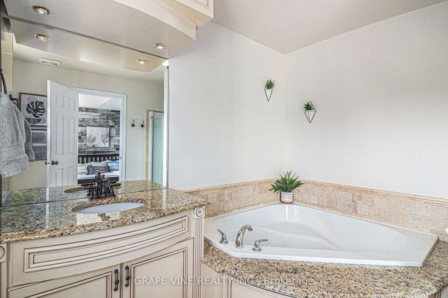 7 Du Boisé St, House other with 5 bedrooms, 4 bathrooms and 4 parking in Embrun ON | Image 15