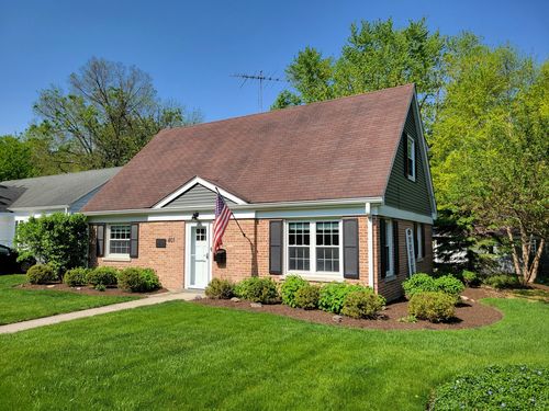 401 S 4th Ave, Libertyville, IL, 60048-2916 | Card Image