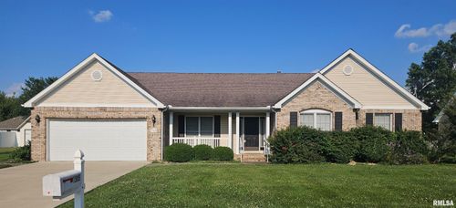 1905 N Dawn Dr, Marion, IL, 62959-3764 | Card Image