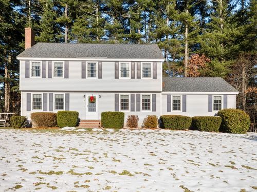 4 Michaels Dr, Tyngsboro, MA, 01879-2327 | Card Image