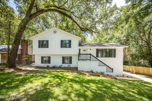 2550 Davidson Rd, Ocean Springs, MS, 39564-5204 | Card Image