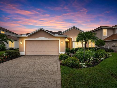 6411 Golden Eye Gln, LAKEWOOD RANCH, FL, 34202-5837 | Card Image