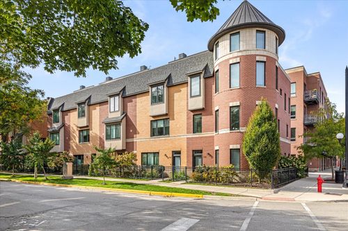 103 Home Ave, Oak Park, IL, 60302-2803 | Card Image