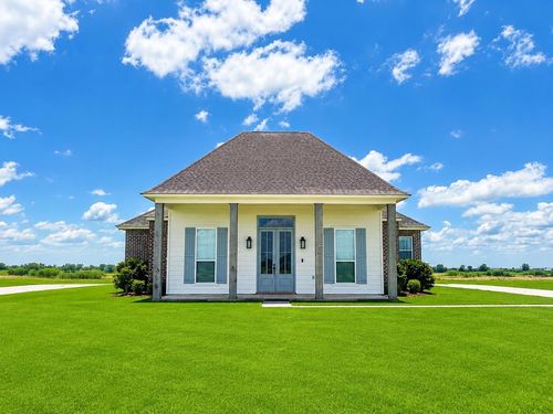 276 S Sugarfield Dr, Thibodaux, LA, 70301-9415 | Card Image