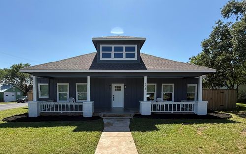 508 S Main St, Burnet, TX, 78611-3615 | Card Image
