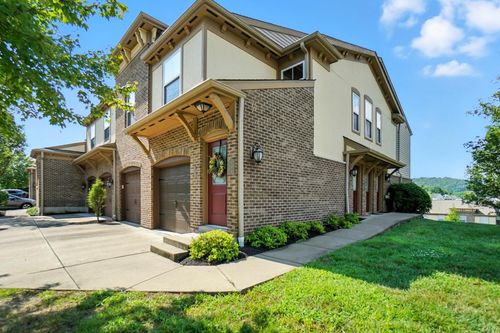 2349 Rolling Hills Dr, Covington, KY, 41017-5135 | Card Image