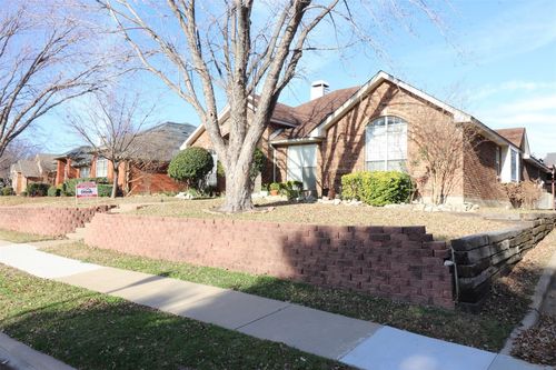 2117 Larkspur Dr, Carrollton, TX, 75010-4135 | Card Image