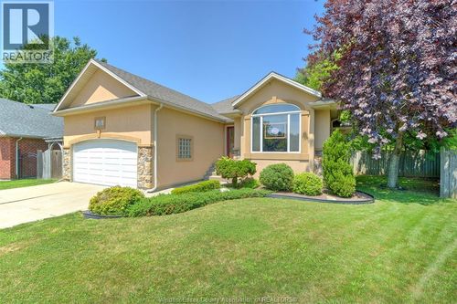 153 Purple Plum Dr, Kingsville, ON, N9Y3P5 | Card Image