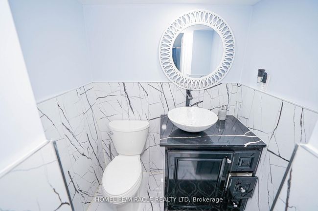 23 Hollowgrove Blvd, House other with 6 bedrooms, 5 bathrooms and 4 parking in Brampton ON | Image 37