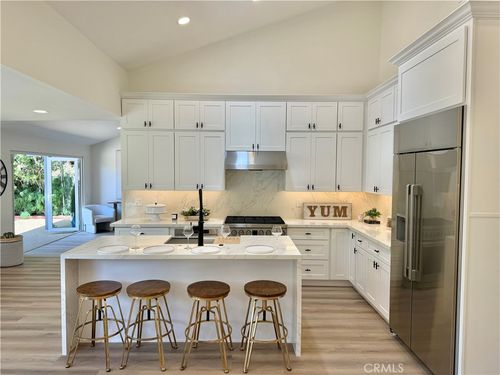 41 Mainsail Dr, Corona del Mar, CA, 92625-1427 | Card Image