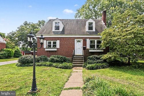 3221 Meadow Ln, HARRISBURG, PA, 17109-4617 | Card Image
