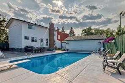 420 Whitehorn Pl Ne, Calgary, AB, T1Y2B1 | Card Image