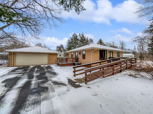 7493 Groveland Road, Mounds View, MN, 55112 | Card Image