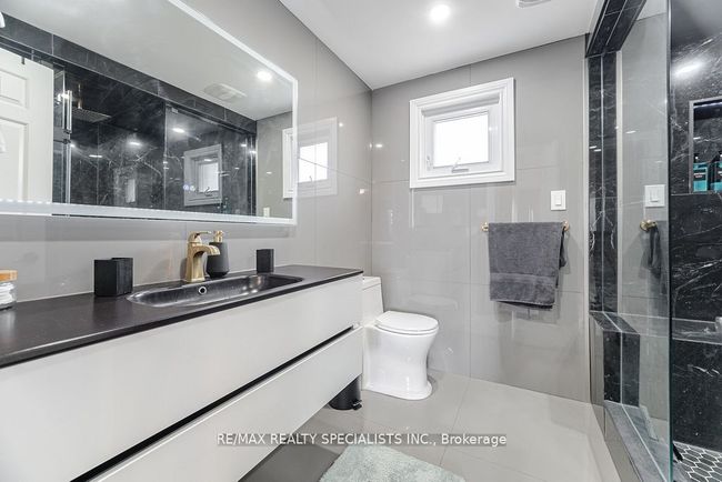 72 Farrow Cres, House other with 5 bedrooms, 4 bathrooms and 2 parking in Ajax ON | Image 28