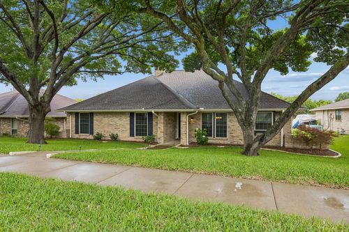 4004 Bosque Dr, Plano, TX, 75074-3804 | Card Image