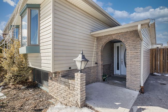 280 Cranbrook Dr, House other with 5 bedrooms, 2 bathrooms and 6 parking in Hamilton ON | Image 15