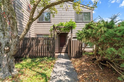 apt-2-231 Wildflower Dr, Ithaca, NY, 14850-6257 | Card Image