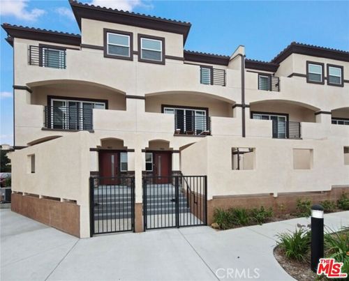 904 Warwick Ave, Thousand Oaks, CA, 91360-3620 | Card Image